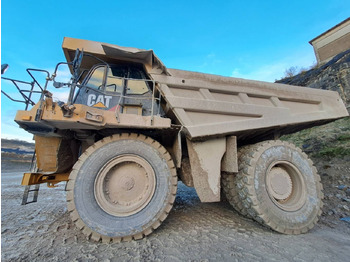 Tipptruck CATERPILLAR 777