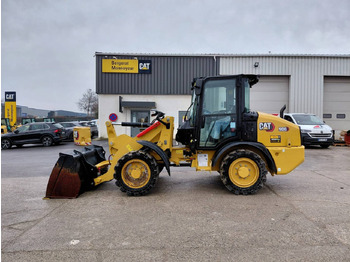 Hjullaster CATERPILLAR 906