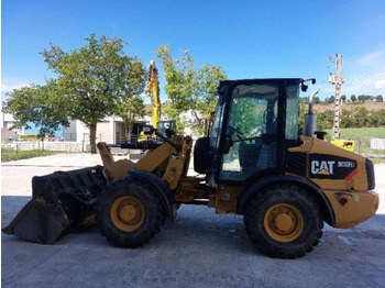 Hjullaster CATERPILLAR 906H