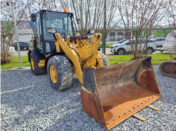 Hjullaster CATERPILLAR 906M