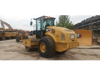 Leie CAT CS74B 4F CAT CS74B 4F: bilde 2