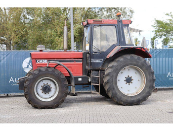 Traktor INTERNATIONAL