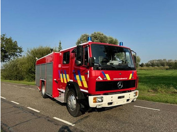 Brannbil Mercedes-Benz 1124: bilde 3 Brannbil Mercedes-Benz 1124: bilde 3