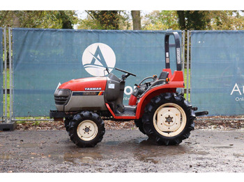 Traktor YANMAR