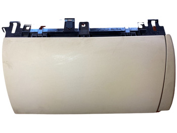 Førerhus og interiør JAGUAR