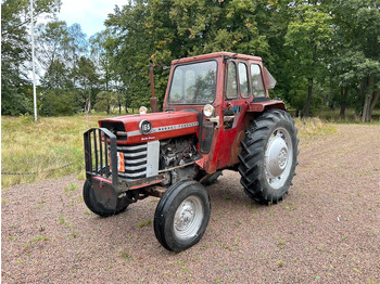 Traktor MASSEY FERGUSON 100 series