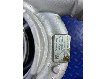 Turbolader Mercedes Benz Actros Arocs MP4 A4710904480: bilde 5 Turbolader Mercedes Benz Actros Arocs MP4 A4710904480: bilde 5
