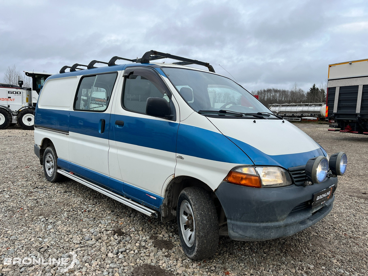 2005 Toyota HIACE 4WD D4D 2.5d 75kW - Personenbil: bilde 2 2005 Toyota HIACE 4WD D4D 2.5d 75kW - Personenbil: bilde 2