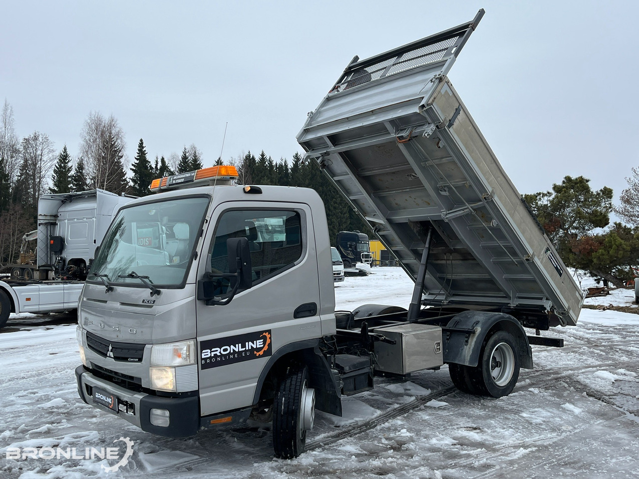 2013 Mitsubishi Fuso Canter 7C15 Tipper - Tippbil: bilde 2 2013 Mitsubishi Fuso Canter 7C15 Tipper - Tippbil: bilde 2