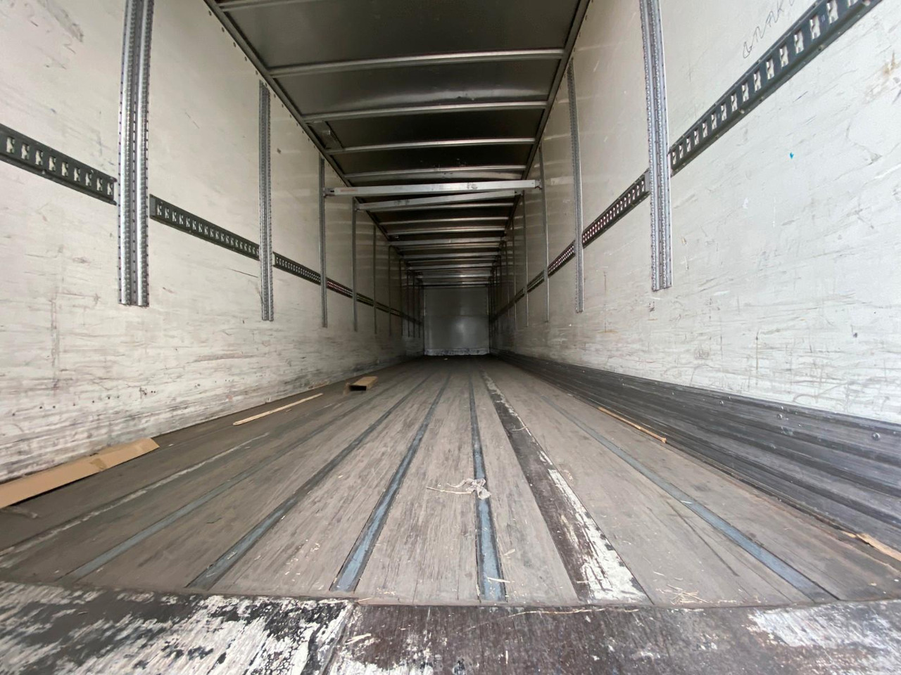 Frühauf Auflieger Koffer Doppelstock BPW-Achsen Frühauf Auflieger Koffer Doppelstock BPW-Achsen - Skapsemi: bilde 3 Frühauf Auflieger Koffer Doppelstock BPW-Achsen Frühauf Auflieger Koffer Doppelstock BPW-Achsen - Skapsemi: bilde 3