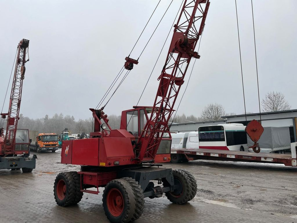 Fuchs F107 F 107 Seilbagger 9900 Kg Fuchs F107 F 107 Seilbagger 9900 Kg - Hjulgraver: bilde 1 Fuchs F107 F 107 Seilbagger 9900 Kg Fuchs F107 F 107 Seilbagger 9900 Kg - Hjulgraver: bilde 1