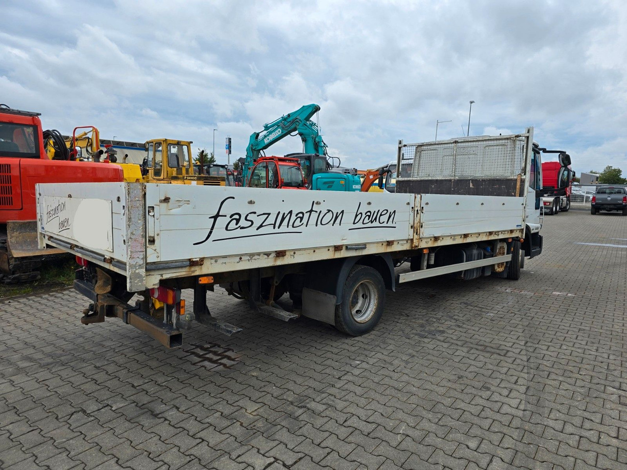 Iveco ML80E22/P Pritsche lang 6m Eurocargo - Planbil: bilde 4 Iveco ML80E22/P Pritsche lang 6m Eurocargo - Planbil: bilde 4