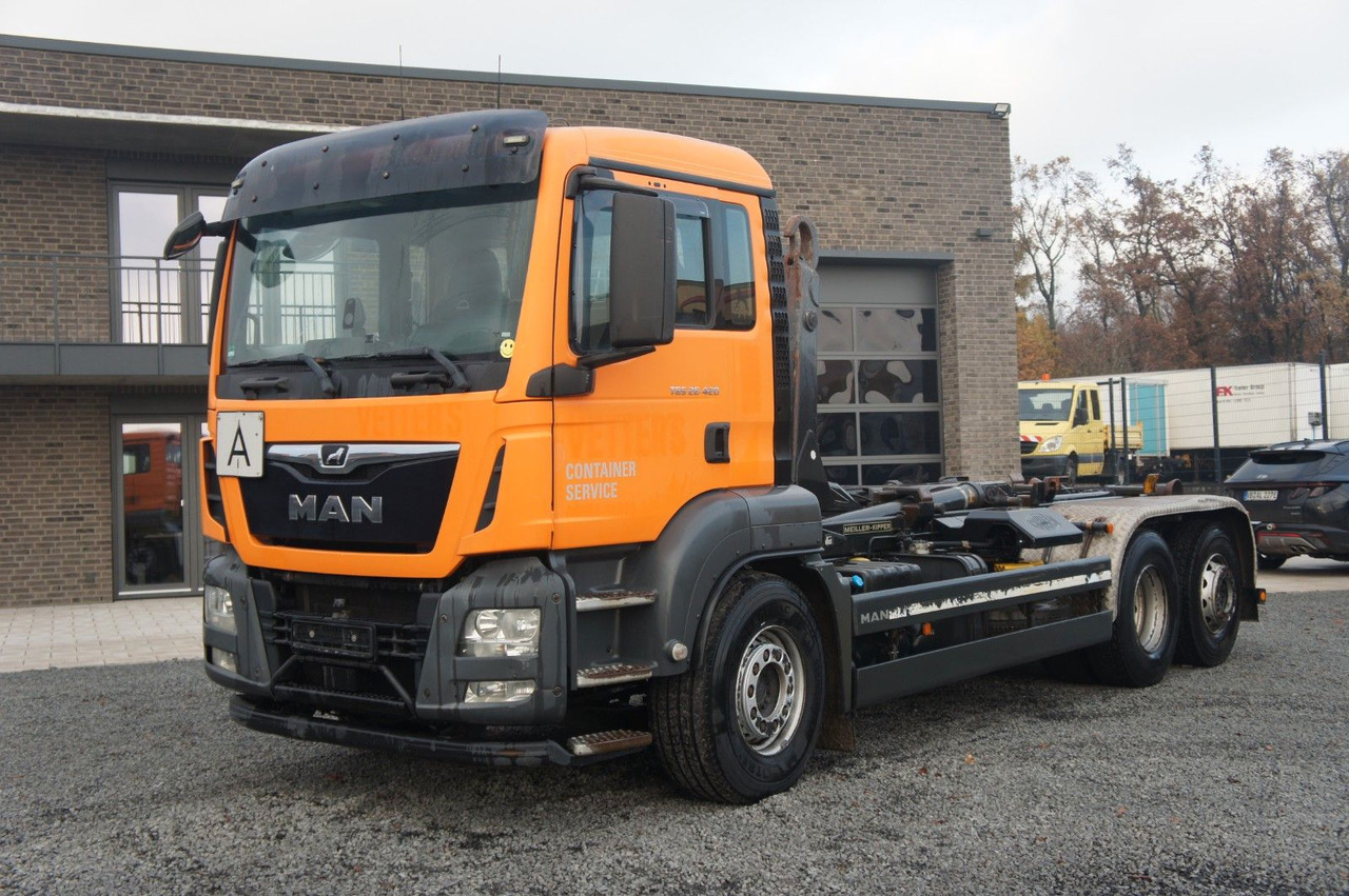 MAN TGS 26.420 Abrollkipper Meiller - Krokbil: bilde 2 MAN TGS 26.420 Abrollkipper Meiller - Krokbil: bilde 2