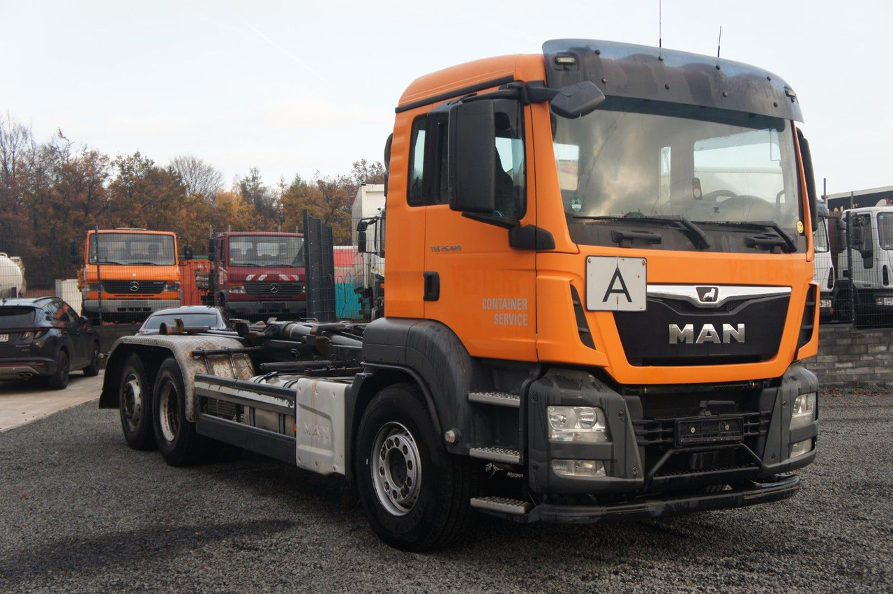 MAN TGS 26.420 Abrollkipper Meiller - Krokbil: bilde 3 MAN TGS 26.420 Abrollkipper Meiller - Krokbil: bilde 3