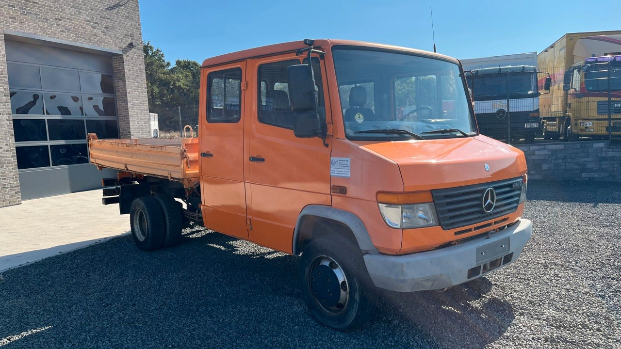 Mercedes-Benz 818 DK Kipper Dreiseitenkipper Meiller Doka Mercedes-Benz 818 DK Kipper Dreiseitenkipper Meiller Doka - Varebil med tipp, Varebil med dobbelt førerhus: bilde 3 Mercedes-Benz 818 DK Kipper Dreiseitenkipper Meiller Doka Mercedes-Benz 818 DK Kipper Dreiseitenkipper Meiller Doka - Varebil med tipp, Varebil med dobbelt førerhus: bilde 3