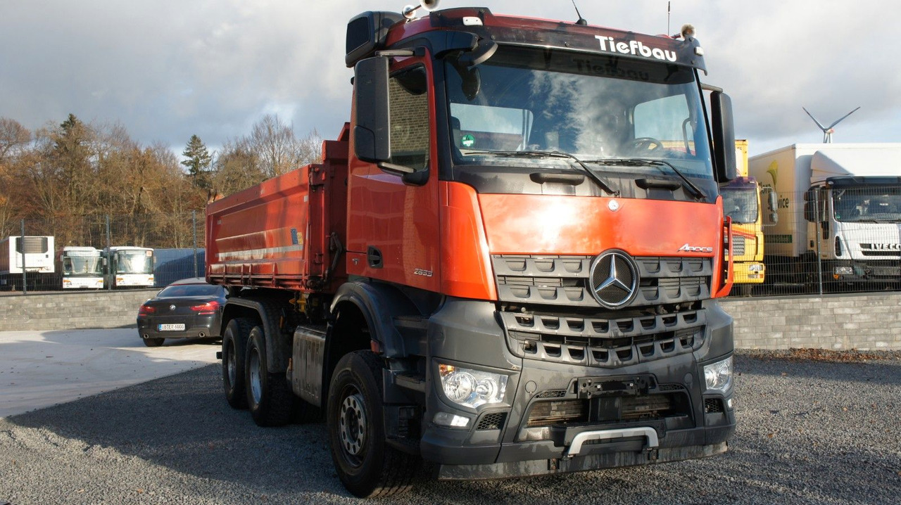 Mercedes-Benz Arocs 2653 Dreiseitenkipper Meiller Bordmatik - Tippbil: bilde 3 Mercedes-Benz Arocs 2653 Dreiseitenkipper Meiller Bordmatik - Tippbil: bilde 3