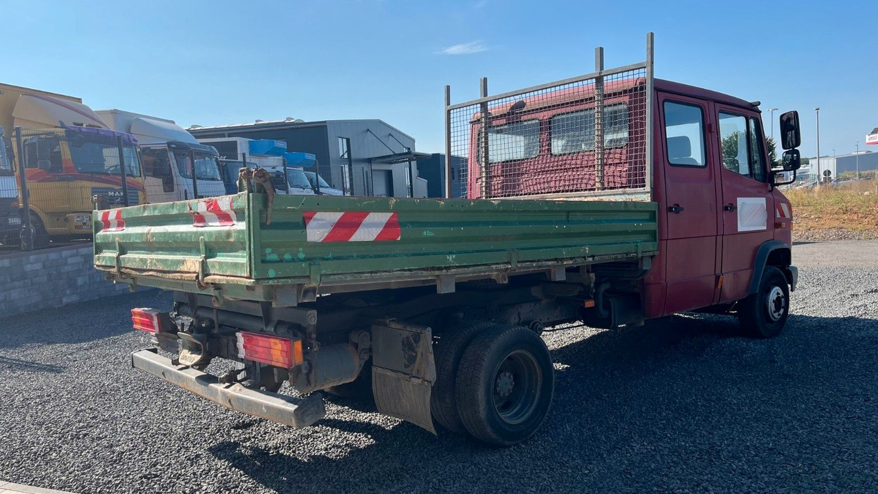 Mercedes-Benz Vario 614 DK Kipper Doka Mercedes-Benz Vario 614 DK Kipper Doka - Varebil med tipp, Varebil med dobbelt førerhus: bilde 4 Mercedes-Benz Vario 614 DK Kipper Doka Mercedes-Benz Vario 614 DK Kipper Doka - Varebil med tipp, Varebil med dobbelt førerhus: bilde 4