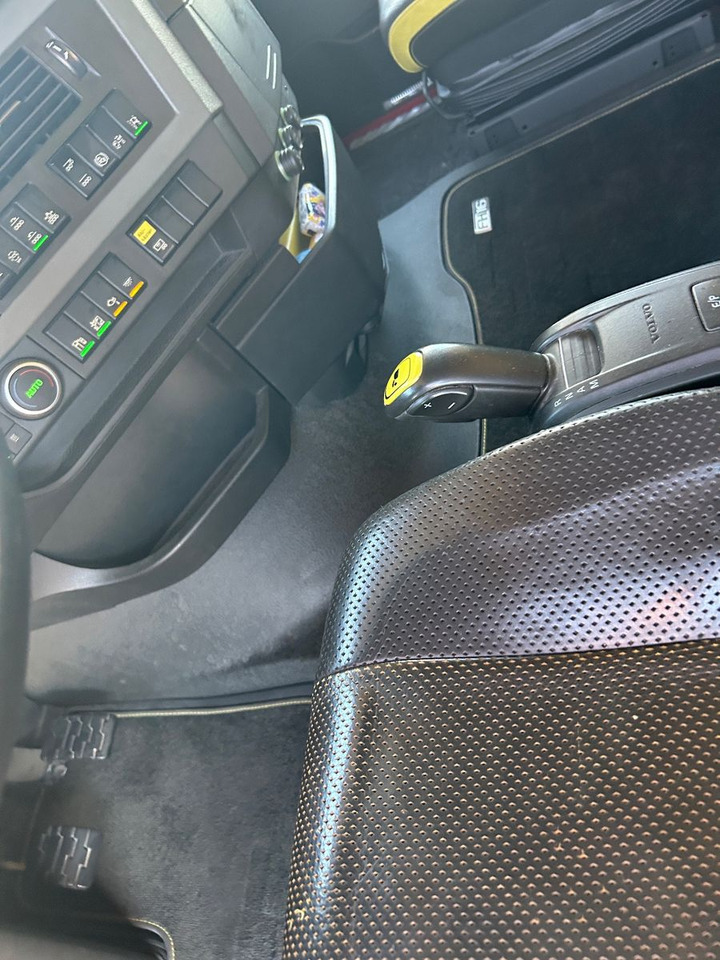 Volvo FH 16 750 8x4 Kran Kipper - Kranbil: bilde 5 Volvo FH 16 750 8x4 Kran Kipper - Kranbil: bilde 5