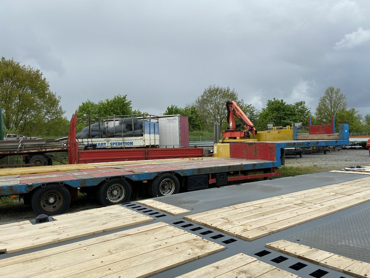 3 Achs Satteltieflader Platofür Fertigteile ode - Lavloader semitrailer: bilde 4 3 Achs Satteltieflader Platofür Fertigteile ode - Lavloader semitrailer: bilde 4