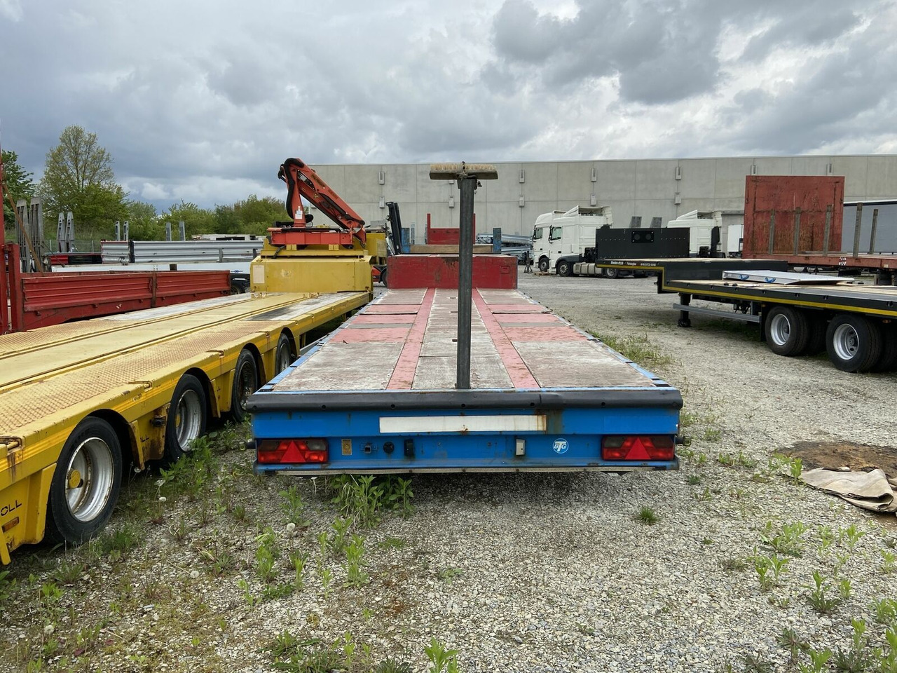 3 Achs Satteltieflader Platofür Fertigteile ode - Lavloader semitrailer: bilde 3 3 Achs Satteltieflader Platofür Fertigteile ode - Lavloader semitrailer: bilde 3