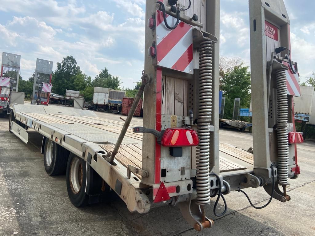 Fliegl 3 Achs Tiefladeranhänger - Lavloader tilhenger: bilde 4 Fliegl 3 Achs Tiefladeranhänger - Lavloader tilhenger: bilde 4