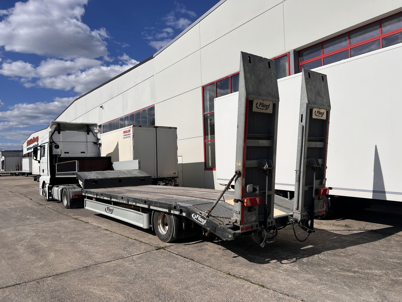 Fliegl SES210 1 Achs Satteltieflader - Lavloader semitrailer: bilde 5 Fliegl SES210 1 Achs Satteltieflader - Lavloader semitrailer: bilde 5