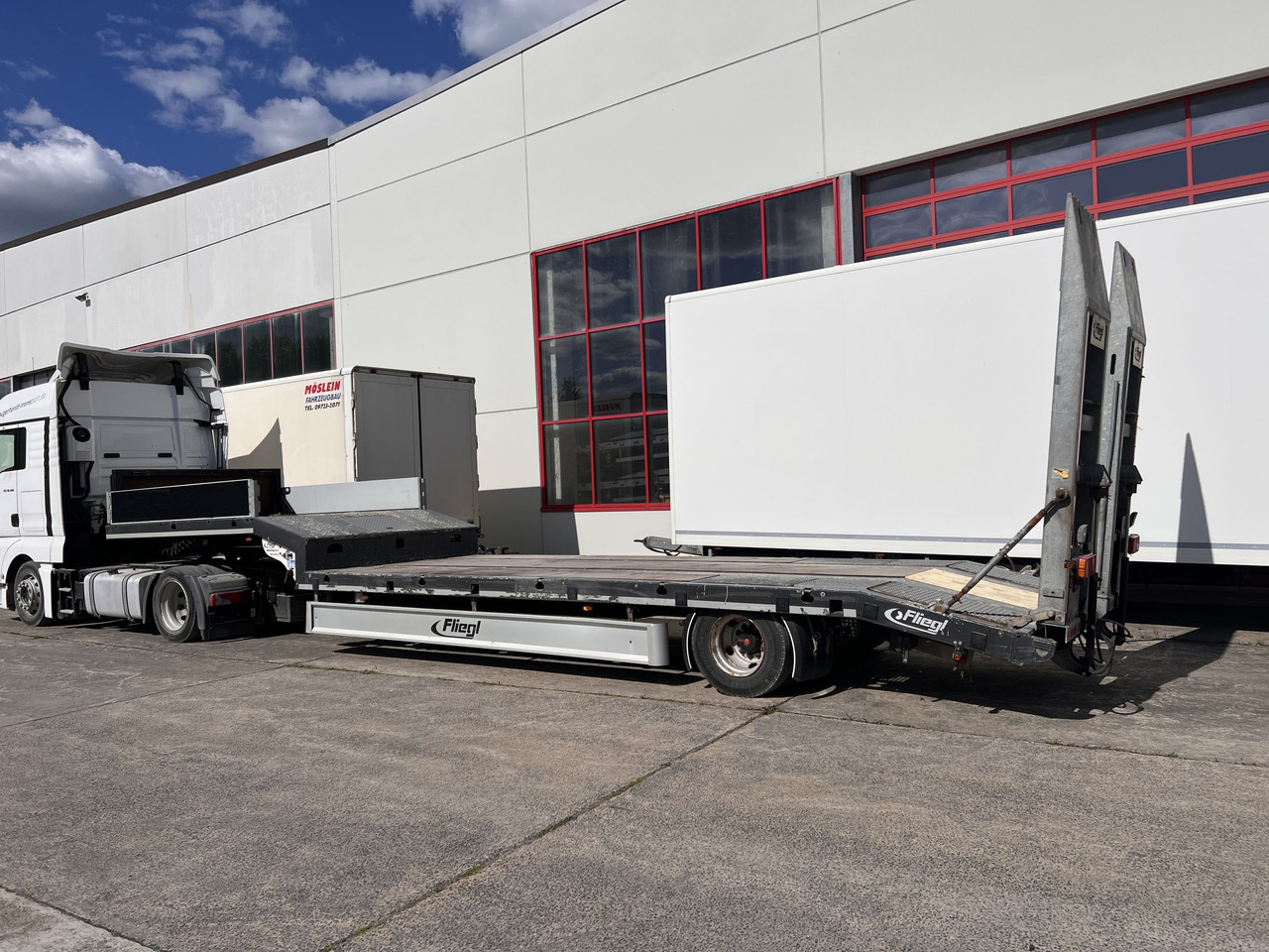 Fliegl SES210 1 Achs Satteltieflader - Lavloader semitrailer: bilde 2 Fliegl SES210 1 Achs Satteltieflader - Lavloader semitrailer: bilde 2