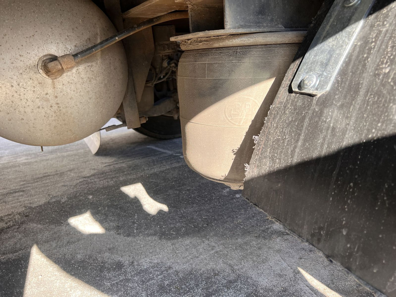 Hüffermann 2 Achs Kombianhänger- Tieflader - Krokhenger/ Liftdumper henger: bilde 4 Hüffermann 2 Achs Kombianhänger- Tieflader - Krokhenger/ Liftdumper henger: bilde 4