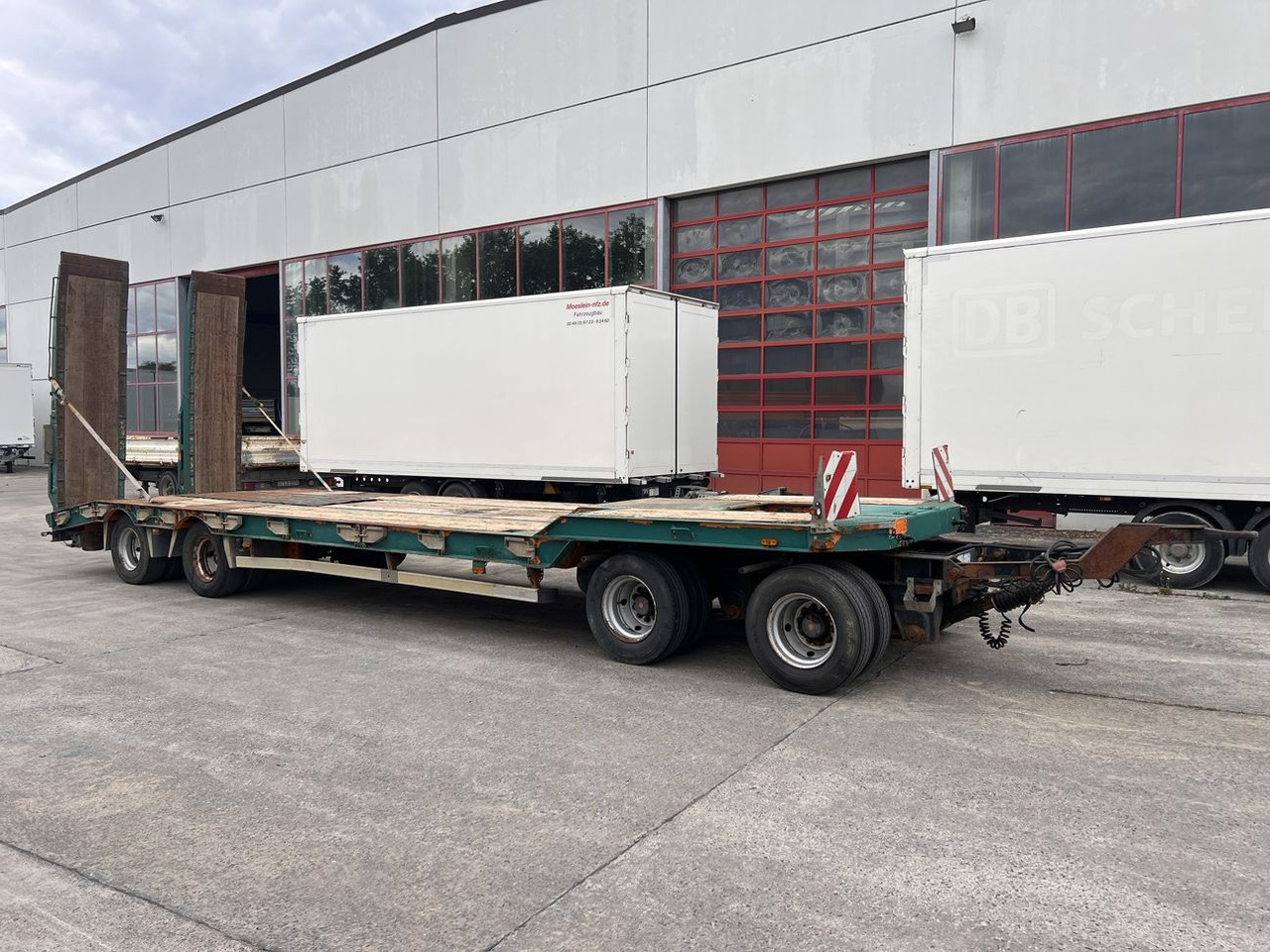 Humbaur HTD 409525-4A 4 Achs Tiefladeranhänger - Lavloader tilhenger: bilde 2 Humbaur HTD 409525-4A 4 Achs Tiefladeranhänger - Lavloader tilhenger: bilde 2