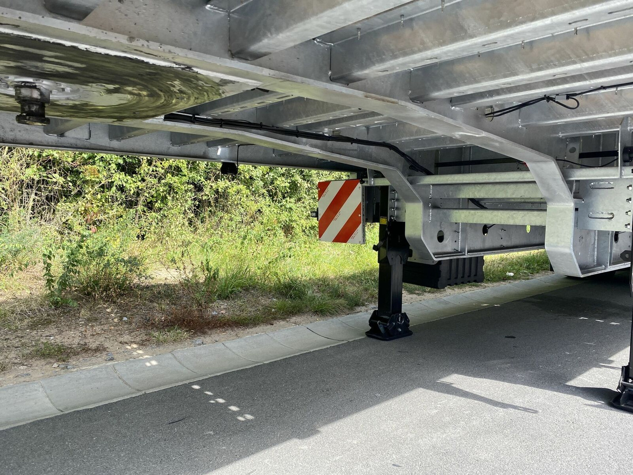 Möslein 3 Achs Satteltieflader Plato 45 t GGfür Fertigt - Lavloader semitrailer: bilde 5 Möslein 3 Achs Satteltieflader Plato 45 t GGfür Fertigt - Lavloader semitrailer: bilde 5