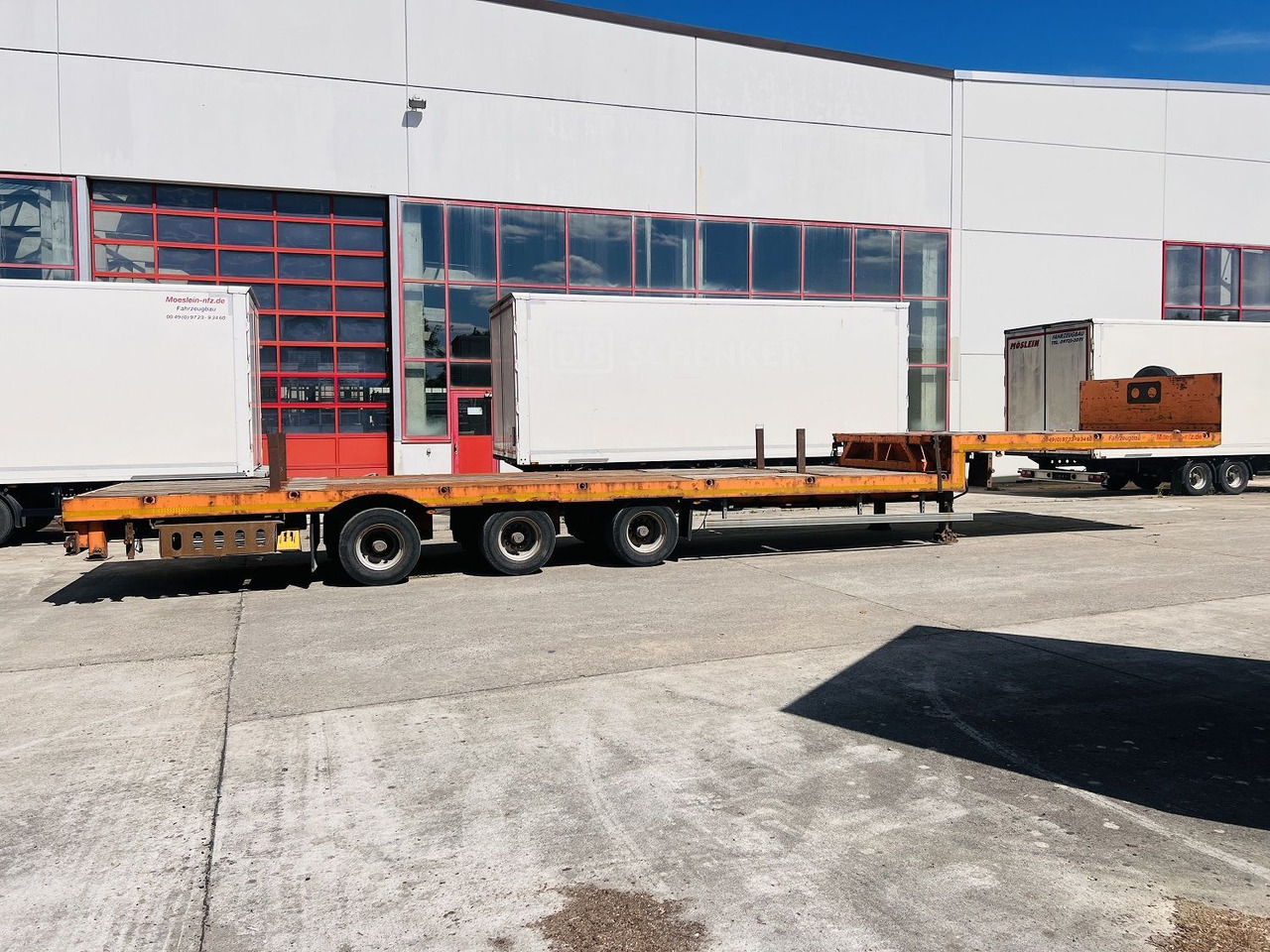 Möslein 3 Achs Satteltieflader Plato 45 t GGfür Fertigt - Lavloader semitrailer: bilde 1 Möslein 3 Achs Satteltieflader Plato 45 t GGfür Fertigt - Lavloader semitrailer: bilde 1
