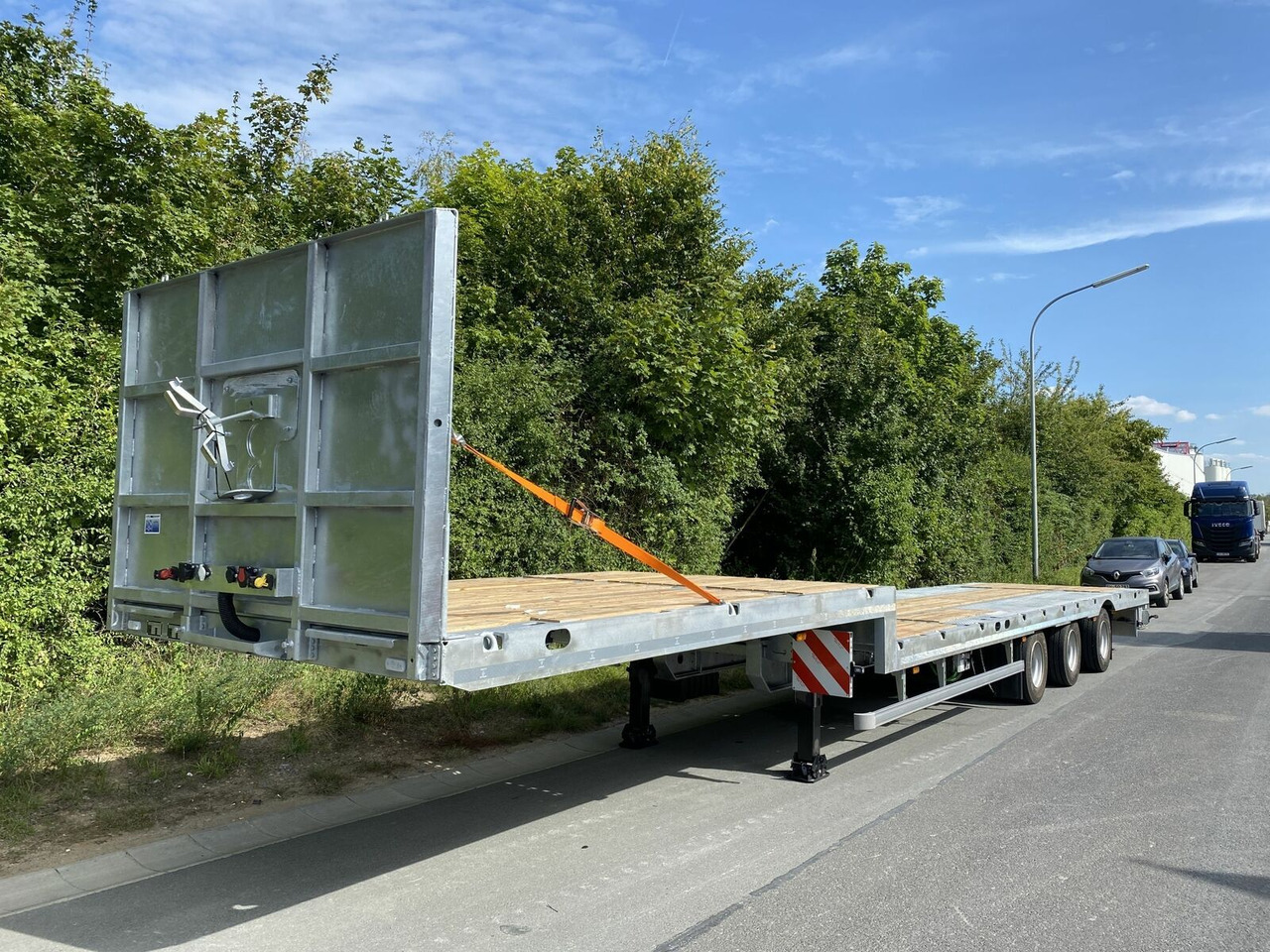Möslein 3 Achs Tieflader für Fertigteile, Maschinen, Co - Åpen semitrailer: bilde 3 Möslein 3 Achs Tieflader für Fertigteile, Maschinen, Co - Åpen semitrailer: bilde 3
