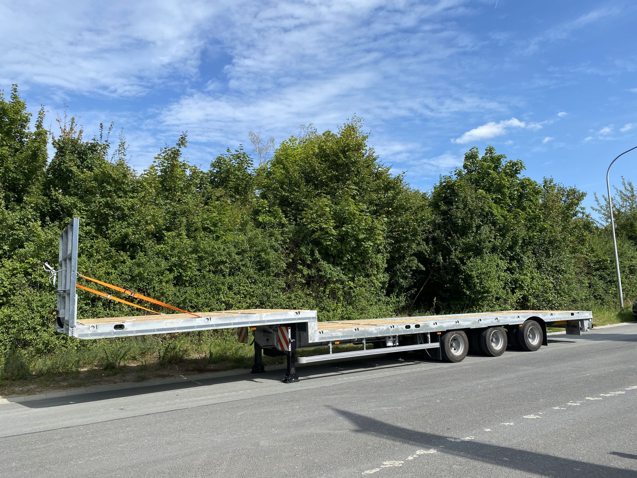 Möslein ST 3-Plato 9,4 3 Achs Satteltieflader Plato 45 t GGfür Fertigteile, Baumaschinen oder Container - Lavloader semitrailer: bilde 1 Möslein ST 3-Plato 9,4 3 Achs Satteltieflader Plato 45 t GGfür Fertigteile, Baumaschinen oder Container - Lavloader semitrailer: bilde 1
