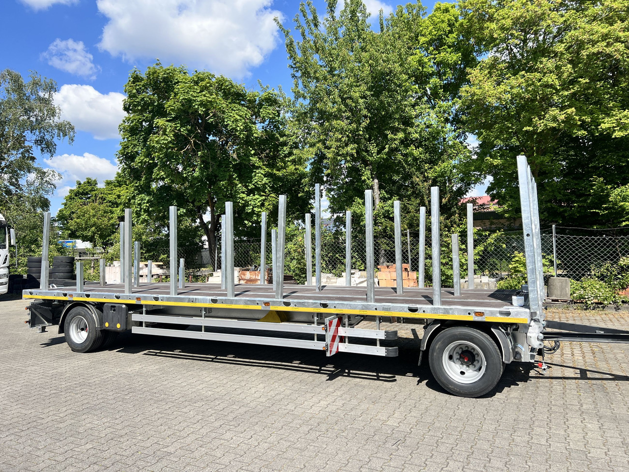 Möslein T 2 Plato 7,60 m 2 Achs Jumbo- Plato- Anhänger - Planhenger/ Flathenger: bilde 1 Möslein T 2 Plato 7,60 m 2 Achs Jumbo- Plato- Anhänger - Planhenger/ Flathenger: bilde 1