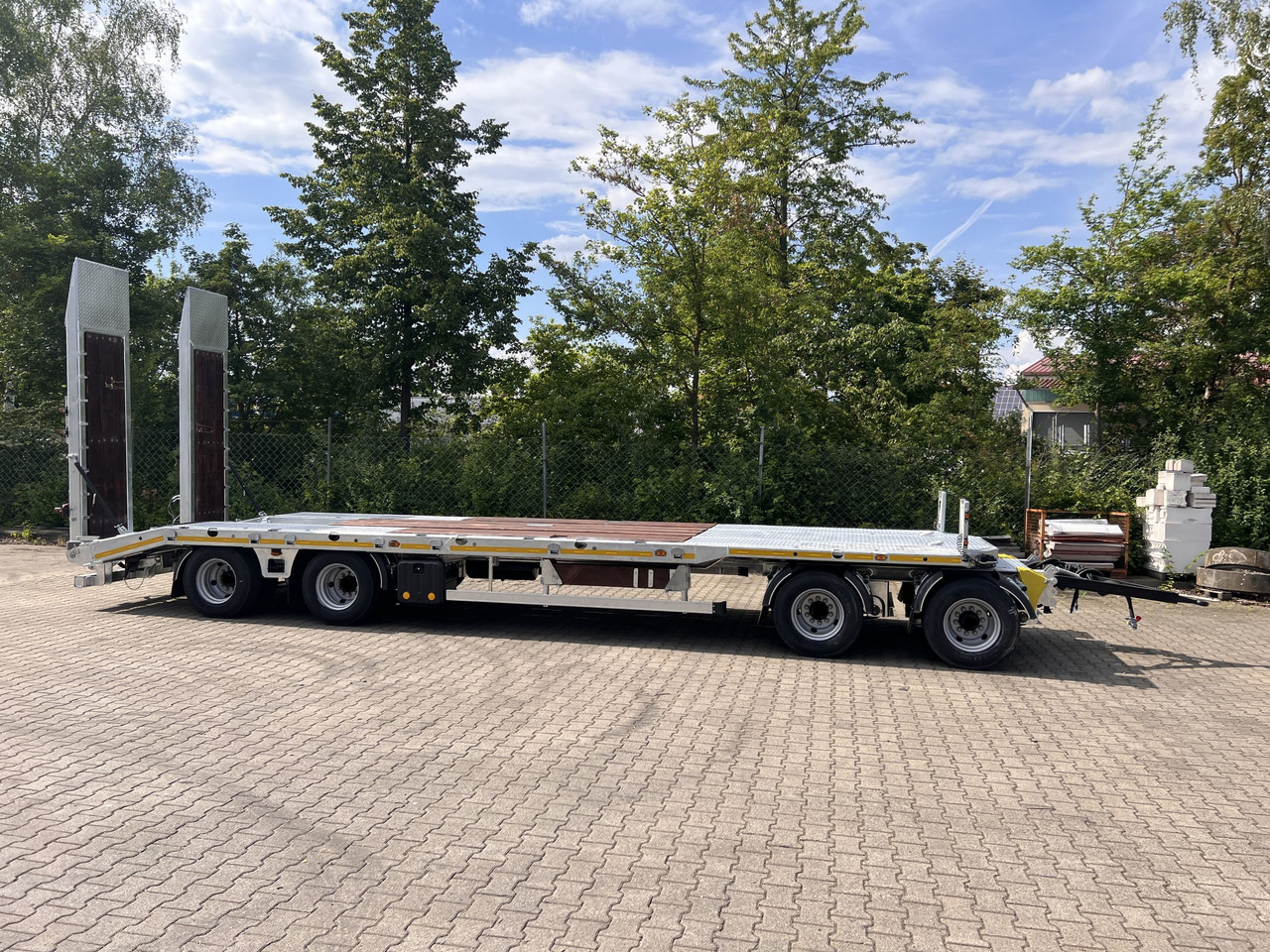 Möslein T4 VB H1 gerade neuer 4 Achs Tieflader gerade hydraulischen Rampen - Lavloader tilhenger: bilde 1 Möslein T4 VB H1 gerade neuer 4 Achs Tieflader gerade hydraulischen Rampen - Lavloader tilhenger: bilde 1