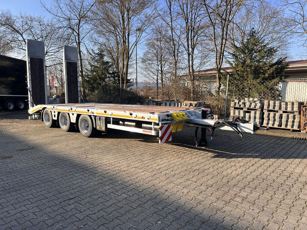 Möslein TT 32 Zugrohr gerade 34 t GG Tridem- Tieflader 3 Achs, gelenktNeufahrzeug - Lavloader tilhenger: bilde 3 Möslein TT 32 Zugrohr gerade 34 t GG Tridem- Tieflader 3 Achs, gelenktNeufahrzeug - Lavloader tilhenger: bilde 3