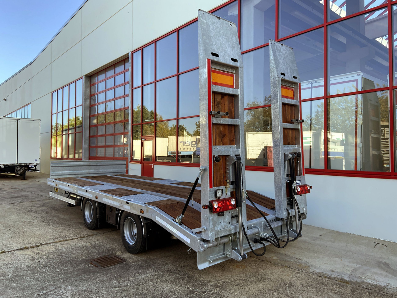 Möslein TT21-7,2 Hydr 21 t Tandemtieflader, hydr. Rampen, NEU - Lavloader tilhenger: bilde 3 Möslein TT21-7,2 Hydr 21 t Tandemtieflader, hydr. Rampen, NEU - Lavloader tilhenger: bilde 3