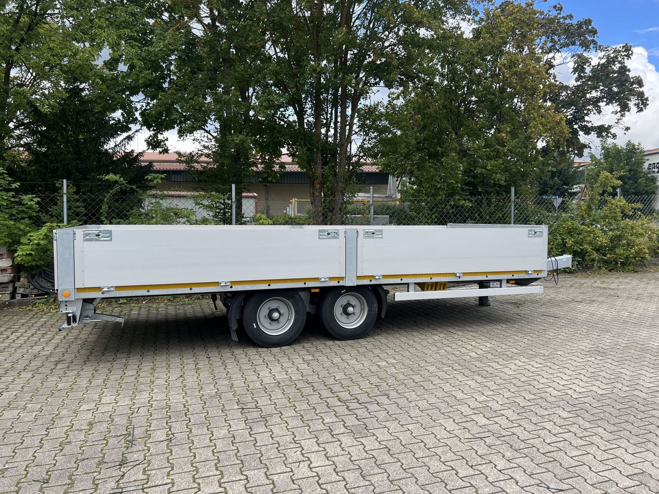 Möslein Tandem Pritsche- Tieflader mit Rungentaschen - Lavloader tilhenger: bilde 4 Möslein Tandem Pritsche- Tieflader mit Rungentaschen - Lavloader tilhenger: bilde 4