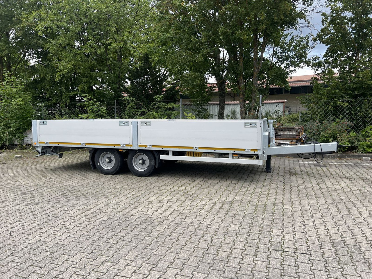 Möslein Tandem Pritsche- Tieflader mit Rungentaschen - Lavloader tilhenger: bilde 3 Möslein Tandem Pritsche- Tieflader mit Rungentaschen - Lavloader tilhenger: bilde 3