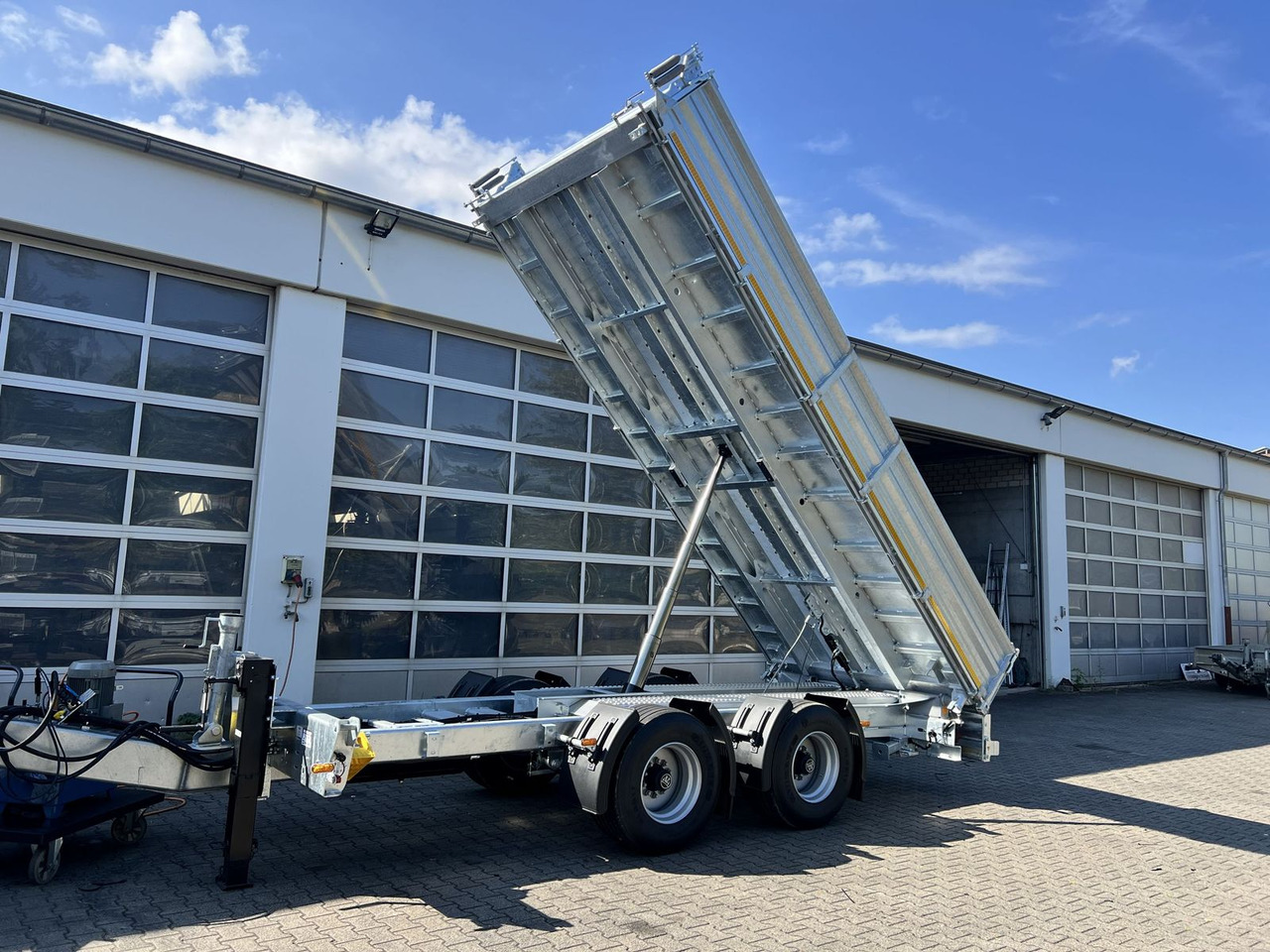 Tipphenger Möslein  neuer 19 t Tandemkipper- Tieflader hydraulische: bilde 15