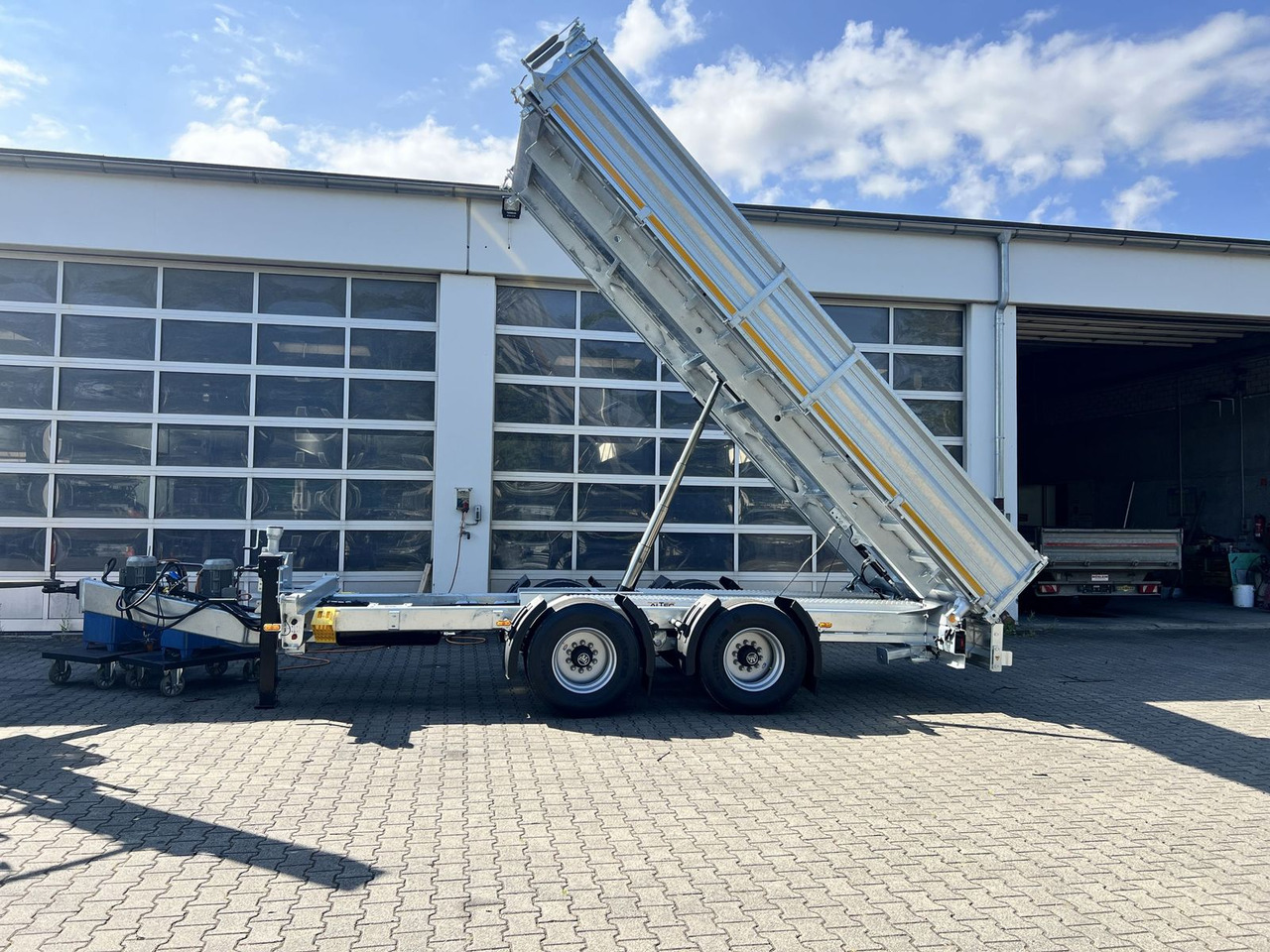 Tipphenger Möslein  neuer 19 t Tandemkipper- Tieflader hydraulische: bilde 12
