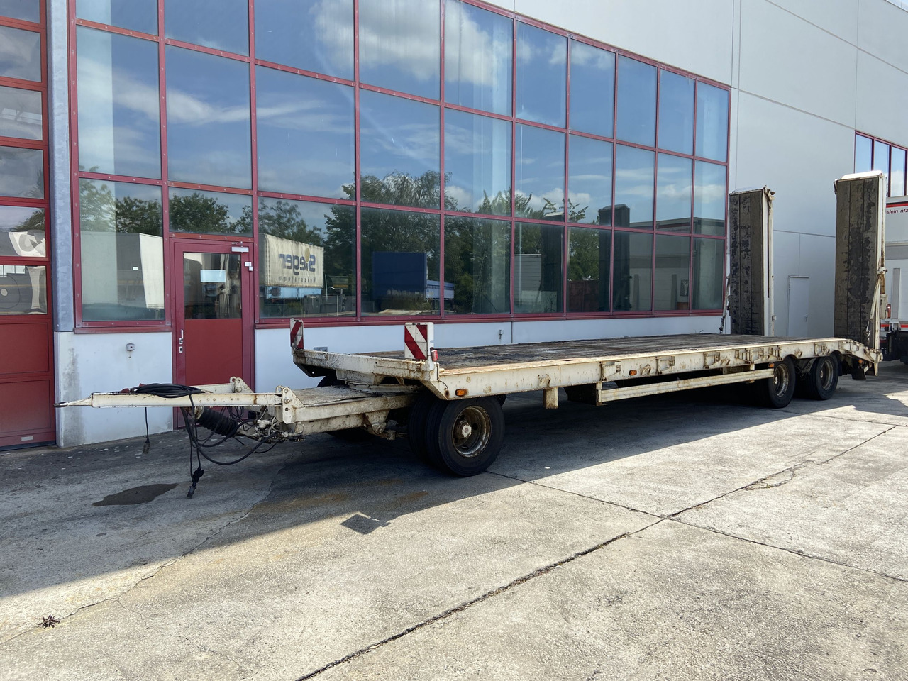Müller Mitteltal PT 30 3 Achs Tieflader 9,20 m Ladefläche - Lavloader tilhenger: bilde 4 Müller Mitteltal PT 30 3 Achs Tieflader 9,20 m Ladefläche - Lavloader tilhenger: bilde 4