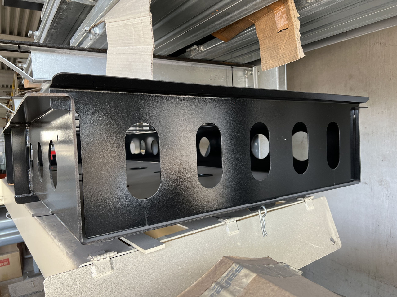 Müller Mitteltal Staufach für Alu- Rampen - Lavloader semitrailer: bilde 1 Müller Mitteltal Staufach für Alu- Rampen - Lavloader semitrailer: bilde 1