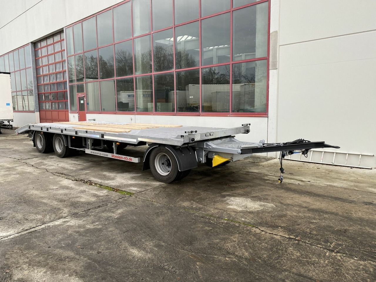 Möslein 3 Achs Plato- Tieflader- Anhänger 9 m - Semitrailer: bilde 2 Möslein 3 Achs Plato- Tieflader- Anhänger 9 m - Semitrailer: bilde 2