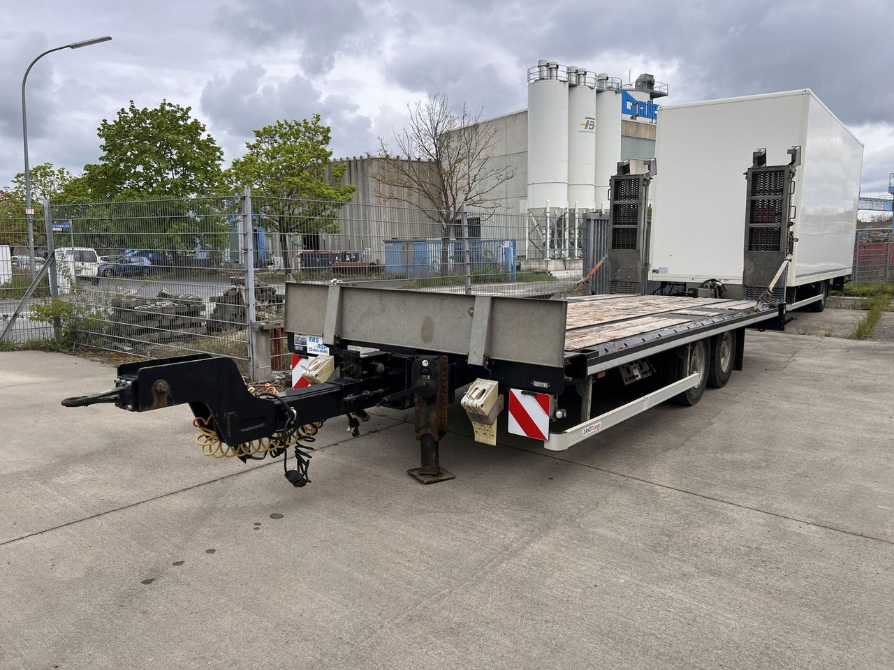 Tandemtieflader - Lavloader tilhenger: bilde 4 Tandemtieflader - Lavloader tilhenger: bilde 4
