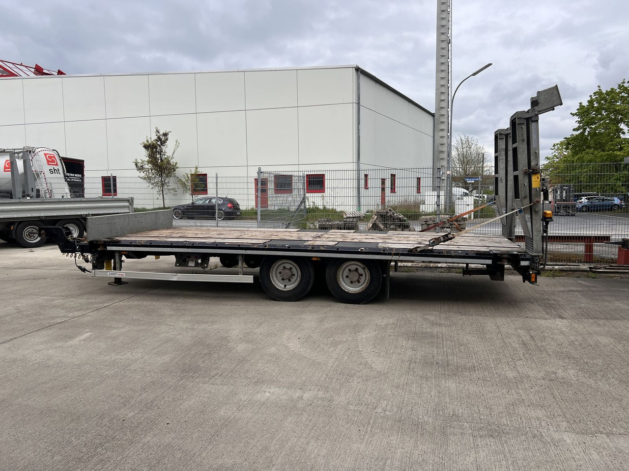 Tandemtieflader - Lavloader tilhenger: bilde 2 Tandemtieflader - Lavloader tilhenger: bilde 2
