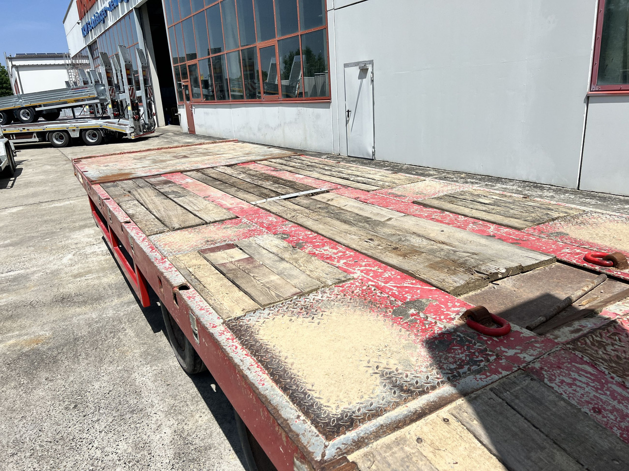 T3 3 Achs Tiefladeranhänger mit gerader Ladefläche - Lavloader tilhenger: bilde 4 T3 3 Achs Tiefladeranhänger mit gerader Ladefläche - Lavloader tilhenger: bilde 4