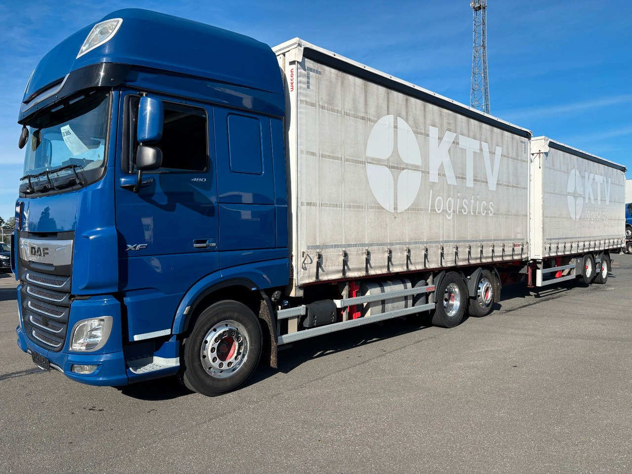 DAF SSC XF 480 Jumbozug + Anh Wecon Staplerhalterung - Kapellbil: bilde 1 DAF SSC XF 480 Jumbozug + Anh Wecon Staplerhalterung - Kapellbil: bilde 1