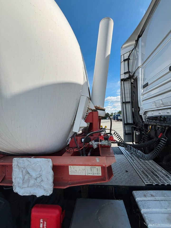Feldbinder KIP 60.3 ADR E-Hydraulik - Bulktrailer: bilde 3 Feldbinder KIP 60.3 ADR E-Hydraulik - Bulktrailer: bilde 3