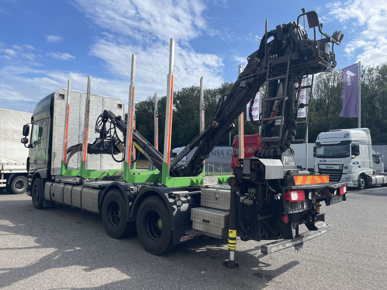 DAF FAT XF 530 SSC, Holztransport, Greifer mit Säge - Tømmerbil, Kranbil: bilde 4 DAF FAT XF 530 SSC, Holztransport, Greifer mit Säge - Tømmerbil, Kranbil: bilde 4